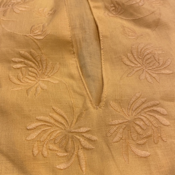 NWT Chaps Yellow Linen Tunic Top Blouse Medium Embroidered Pattern - Picture 4 of 16